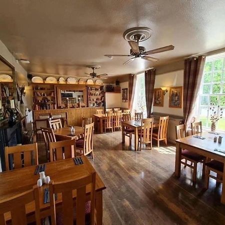 The Bell Inn Frampton on Severn Εξωτερικό φωτογραφία