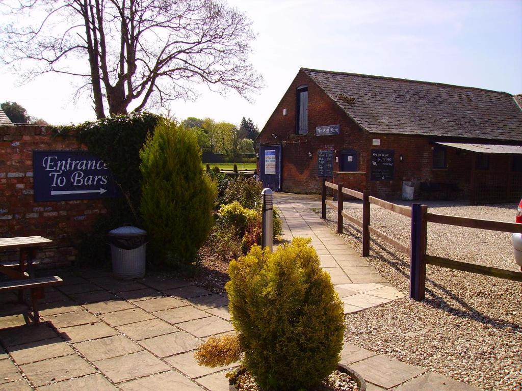 The Bell Inn Frampton on Severn Εξωτερικό φωτογραφία