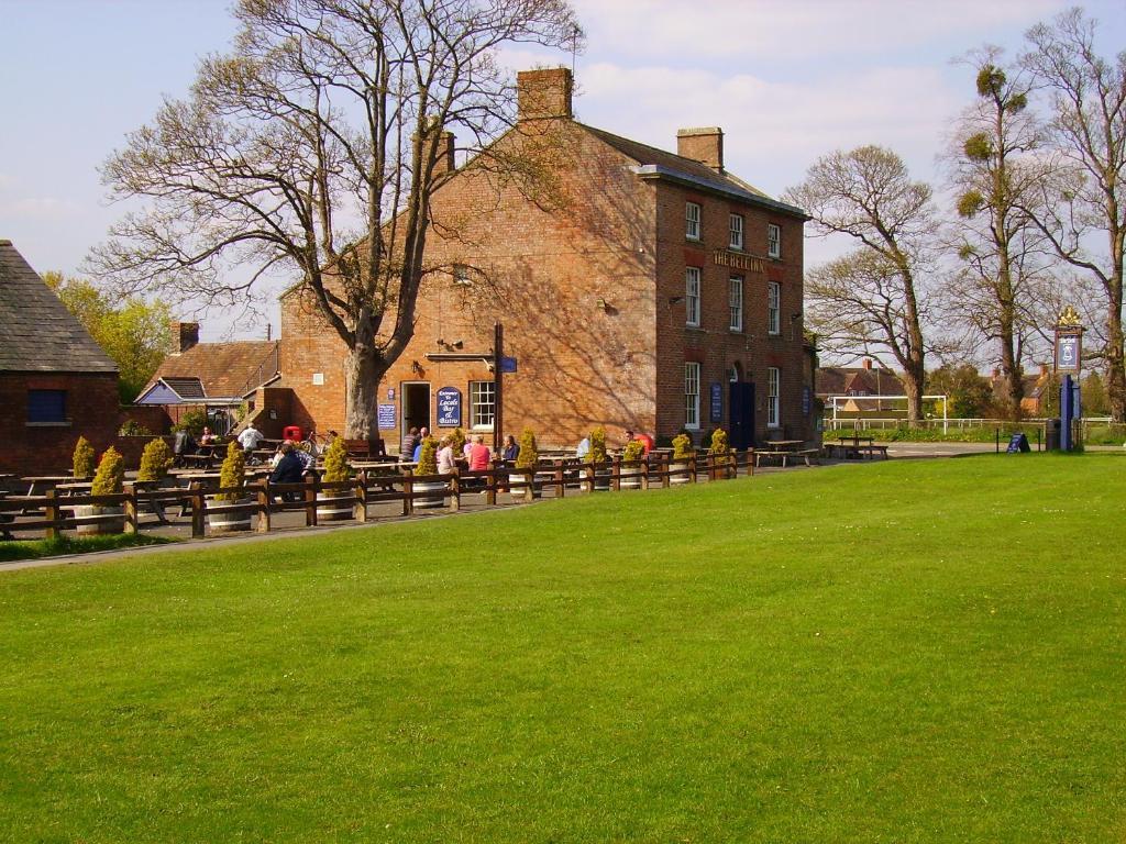 The Bell Inn Frampton on Severn Εξωτερικό φωτογραφία